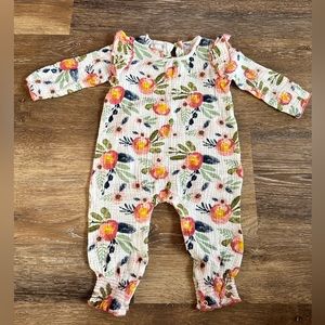 Knit 1pc floral toddlers jumpsuit.